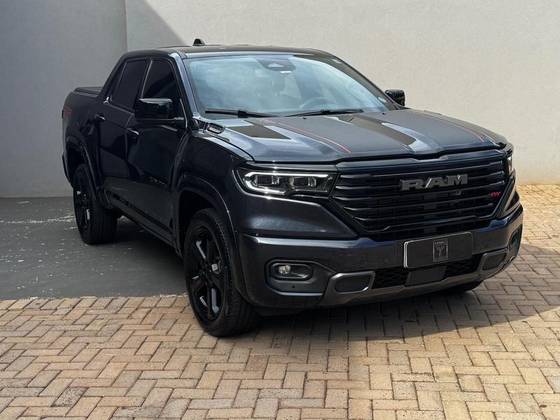 RAM RAMPAGE 2.0 HURRICANE 4 TURBO GASOLINA R/T 4X4 AUTOMÁTICO